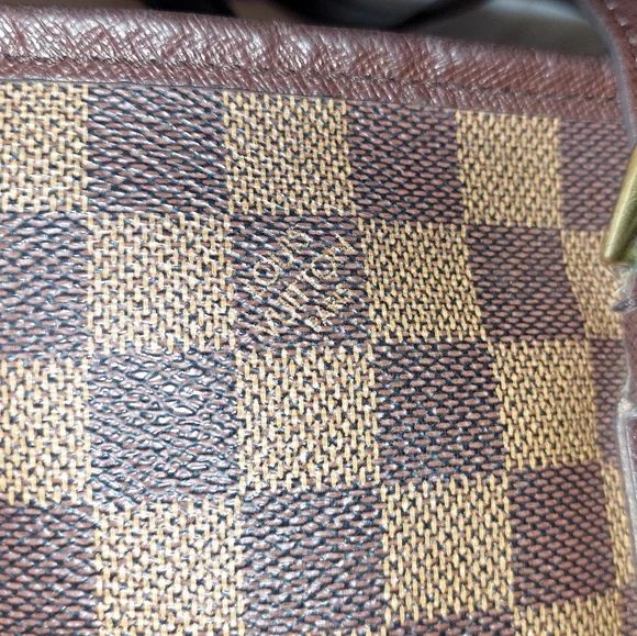 Louis Vuitton Marais Damier Bucket Bag - Picture 5 of 13